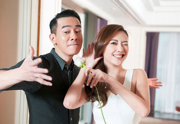 原创人称山鸡哥13岁辍学香港打工娶小16岁娇妻如今成这样