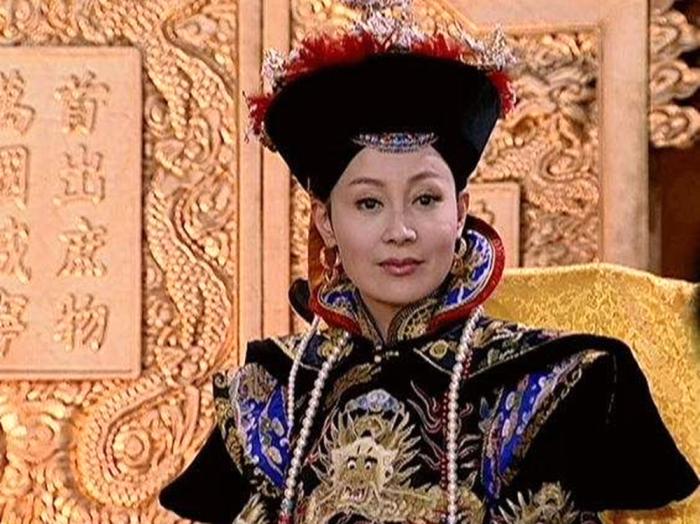 根据《清圣祖实录》记载,钮祜禄氏和康熙的感情应当是不错的,康熙还曾
