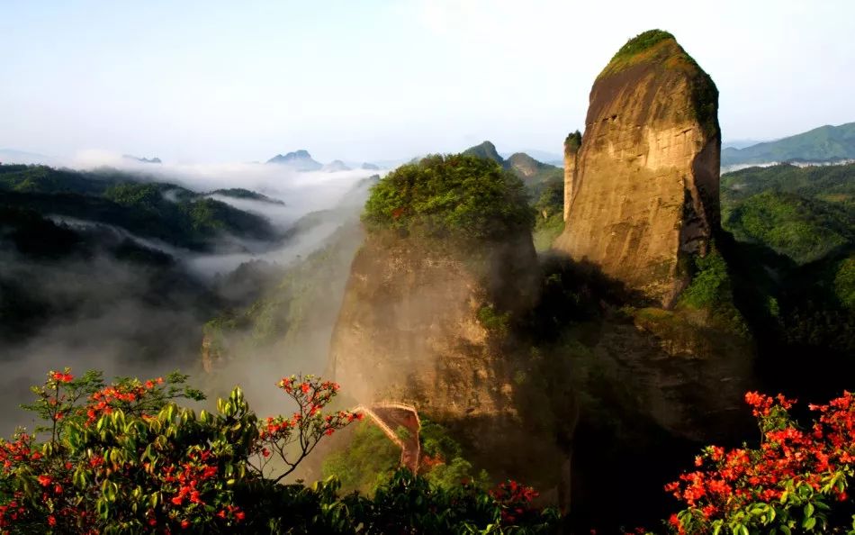 风神洞天坑景区图片