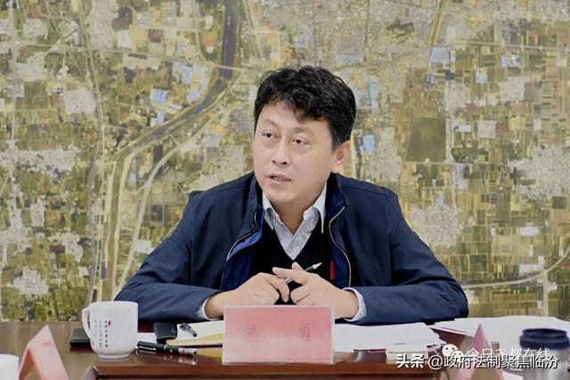 11月2日下午,尧都区区委副书记,区长吴勇召集区住建局,区发改局,区