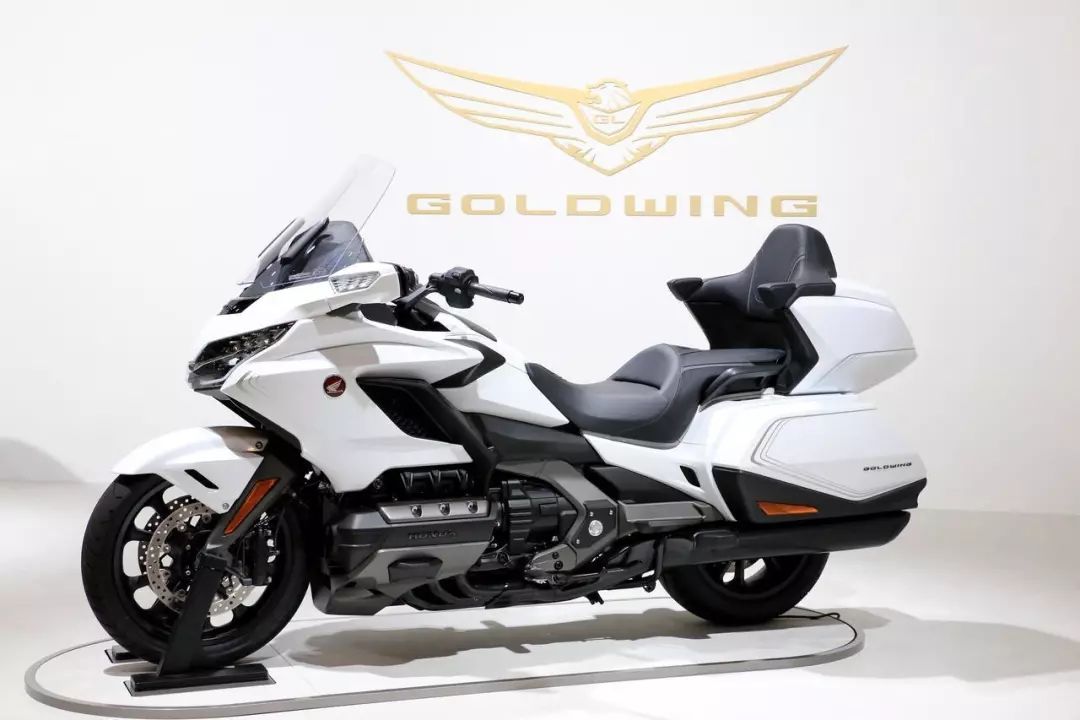 两轮航母goldwing金翼2020年迎来小改款