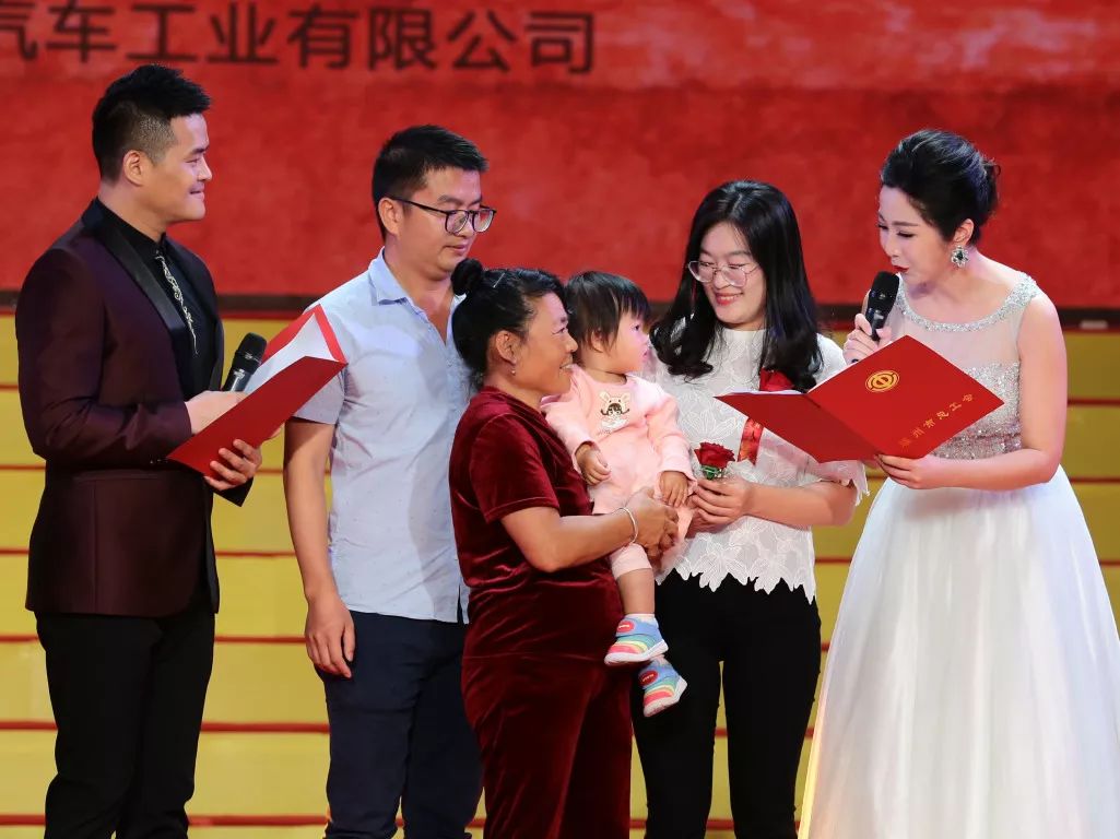 福清六对新人参加了这场特殊的婚礼