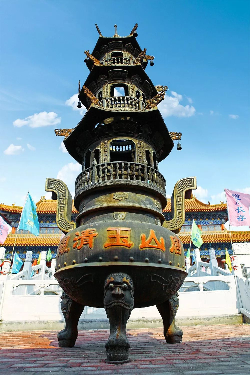 单春燕朗读心无欲而自在眼无恨而安祥