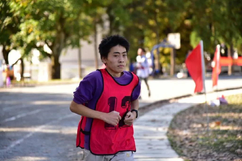 利川三中第51届秋季运动会落幕