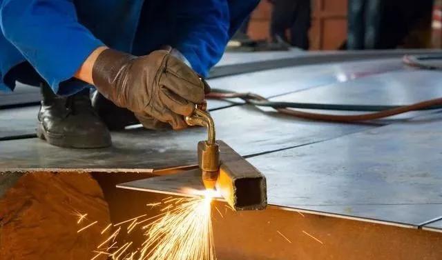 焊工搞气割这26条经验千万要牢记,一言不合就爆炸!