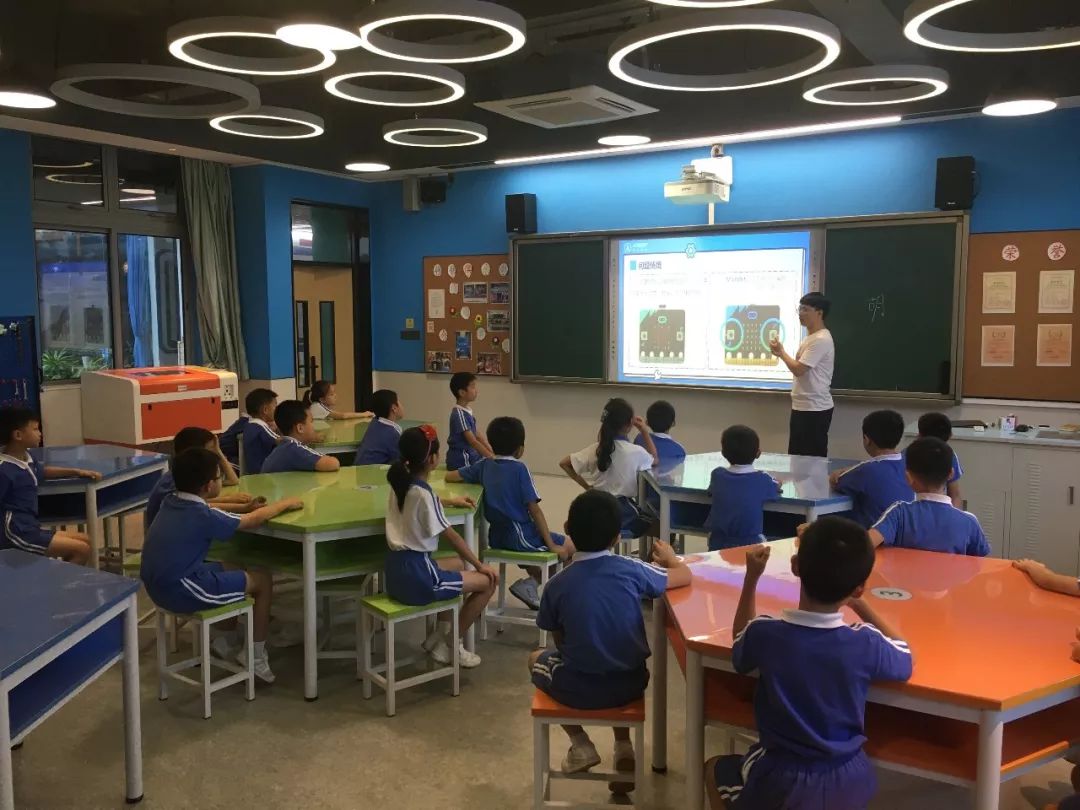 动态奥松智能走进深圳万科麓城外国语小学四点半课堂