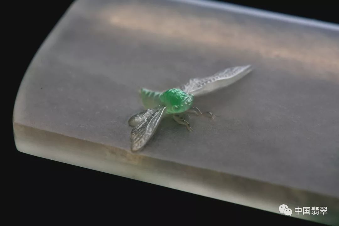 心有猛虎细嗅蔷薇一位有着玉雕与绘画双重梦想的雕刻者