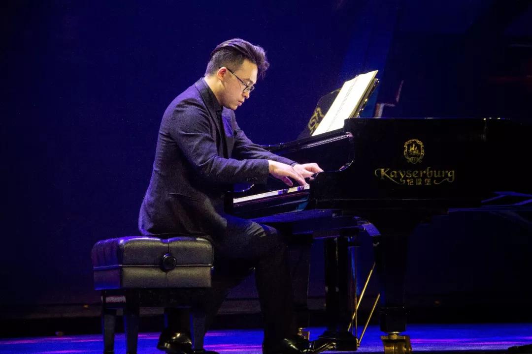 恺撒堡艺术家曹鹏兴趣我不想知道我是肿么雷地我揍想知道我是肿么没地