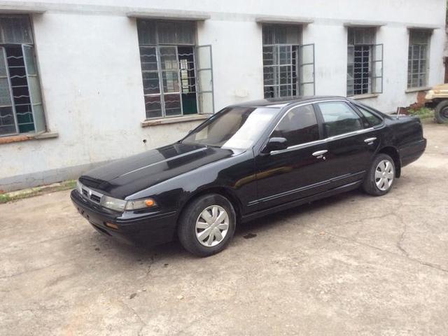 想低成本玩漂移这款老日产才是首选86和brz都得靠边站