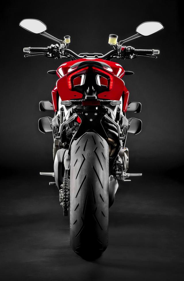 杜卡迪新一代 streetfighter v4 街霸