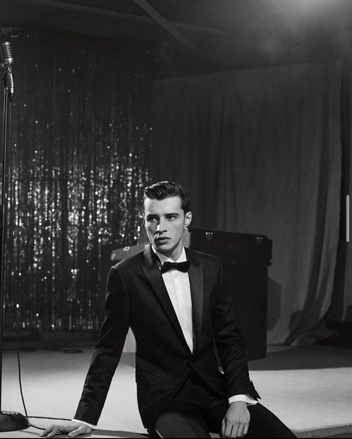 adrien sahores在时尚圈摸爬滚打已经快10个年头,但是至今仍活跃在