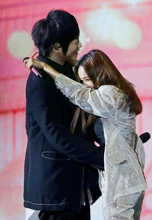 蔡依林与阿信演唱会"合体",浪漫告白:你答应我,今天就嫁给你