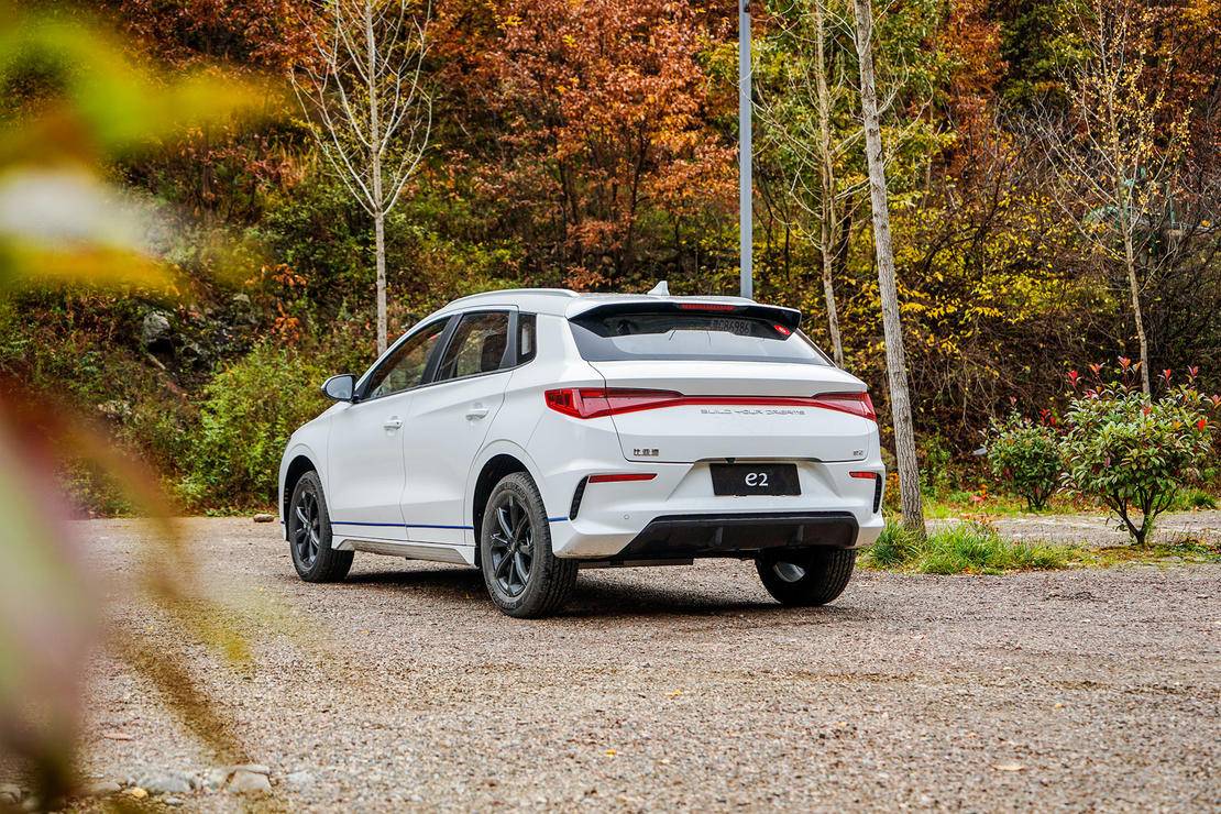 我心中 e 网最好的选择 山路试驾比亚迪 e2