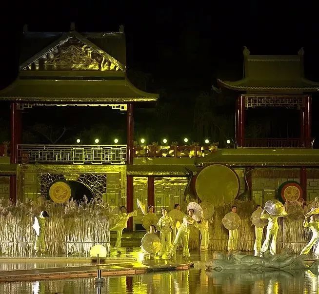 大型实景演出《春江花月夜·唯美扬州 》2019年冬季休演公告_舞台
