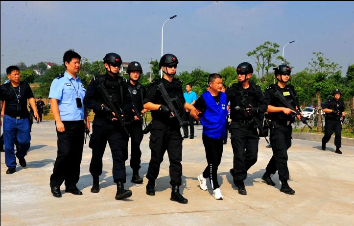 巢湖市散兵镇宏光矿业码头,官圩路永利商行,金碧辉煌ktv会所等案件