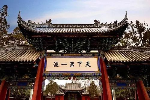 景点有定军山武侯祠,马超墓祠等.no:5--勉县(101.16亿)