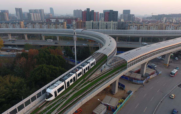 武漢城區最複雜高架橋地鐵有軌電車高速交匯老司機難找路