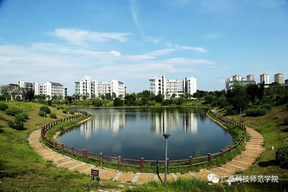 来宾这个大学招纳人才啦