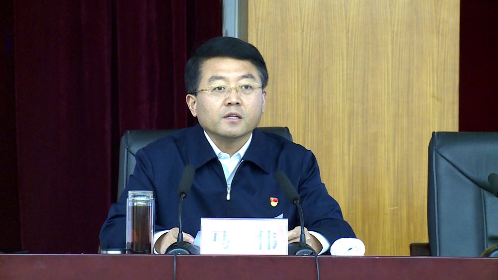 听听县长怎么说._马伟