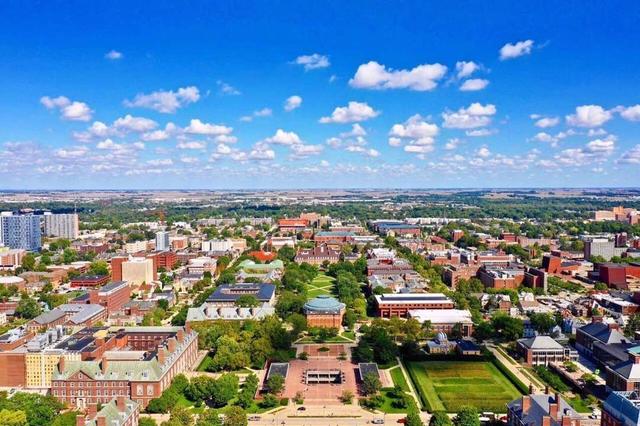 拥有强大师资团队的哈特福德大学录取率高吗?