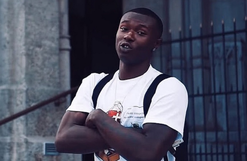 纽约传来坏消息,上千名示威者走上街头抗议,美总统发声令人失望_黑人