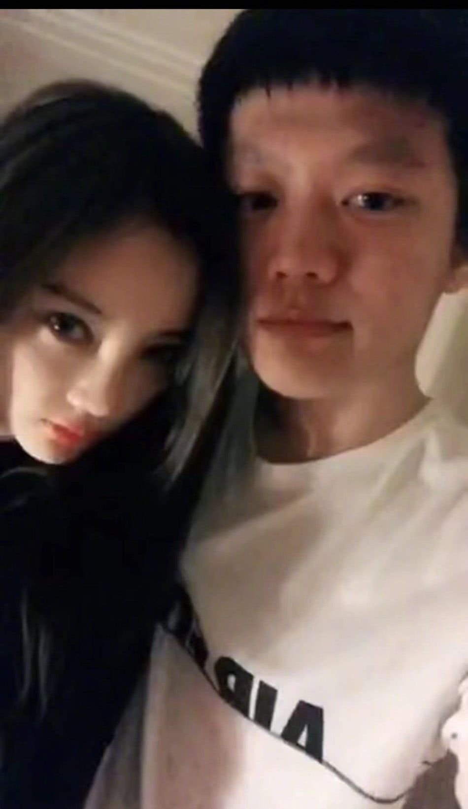 原创李小璐图什么李小璐变脸前太普通这颜值pgone看得上