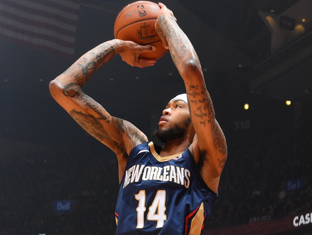 英格拉姆伤情不重,网友:让湖人后悔,你比西蒙斯强