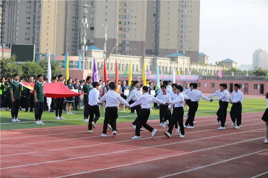 合川尖山中学图片