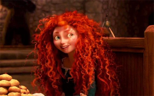 当梅莉达晃着自己的一头卷发,做着鬼脸的时候,才知道原来迪士尼公主也