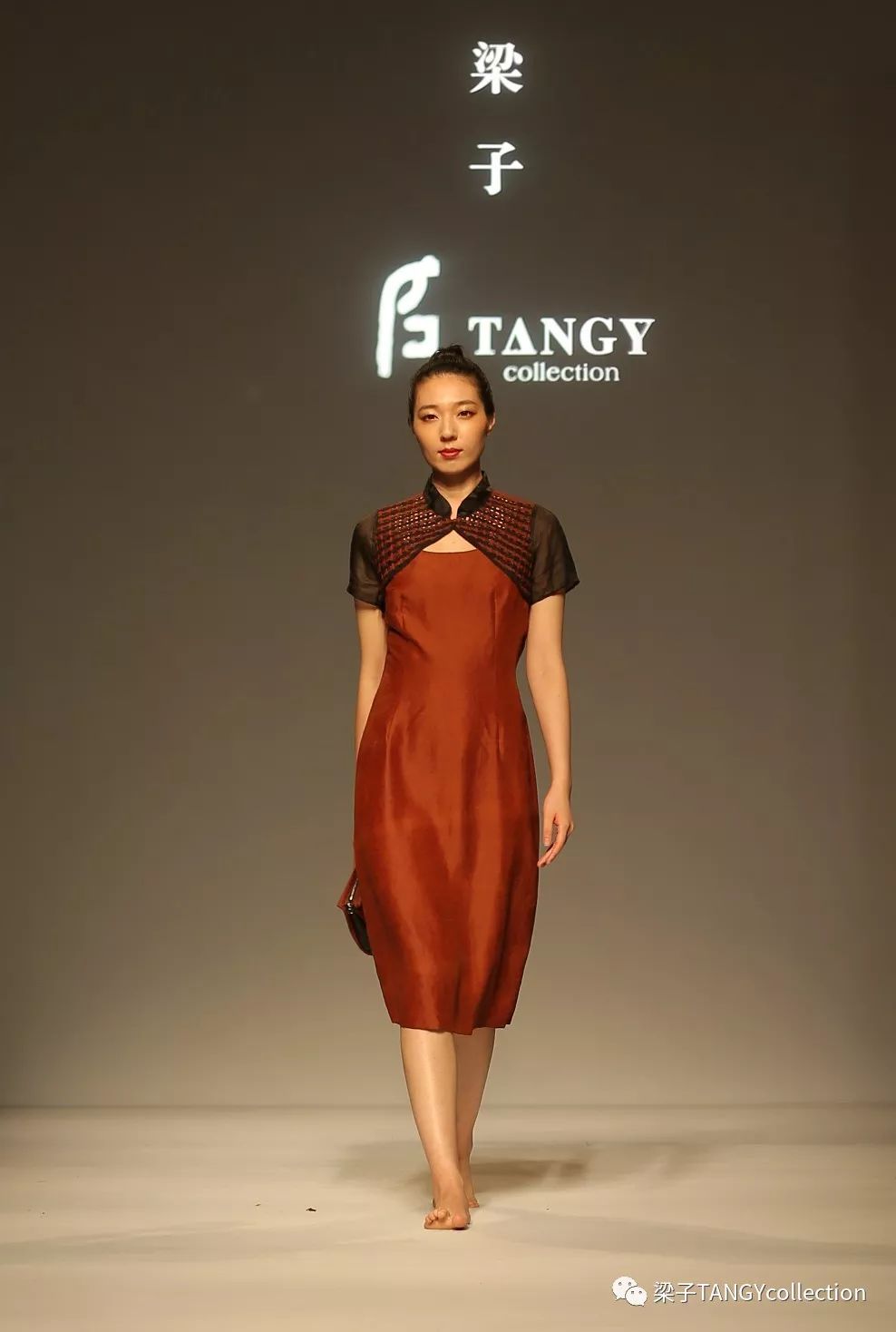 梁子的天意莨园在全世界唯一的莨绸香云纱原产地顺德启动