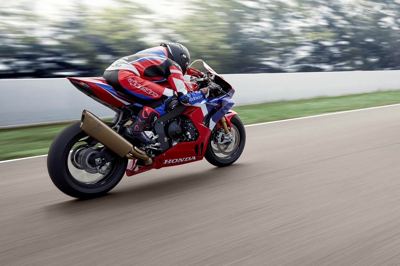 【资讯】本田火刃3R登场!2020 CBR1000RR-R亮相米兰_搜狐汽车_搜狐网