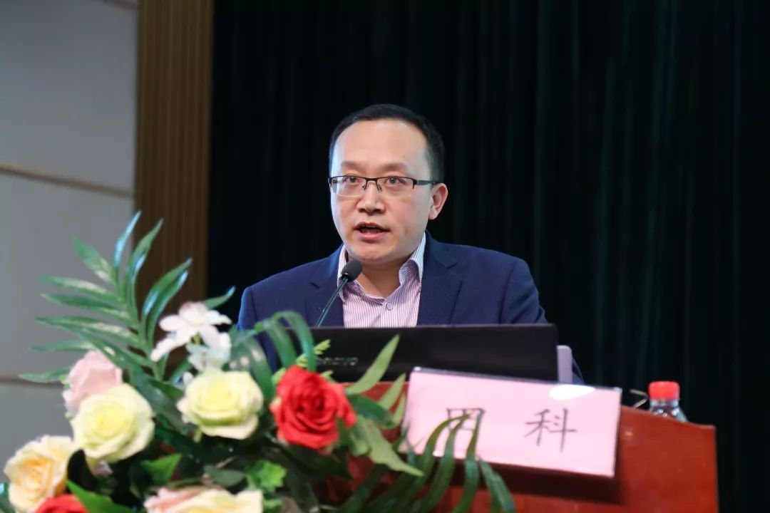 在前叉韧带重建及术后康复板块,由国内著名专家刘玉杰,章亚东,陈德生