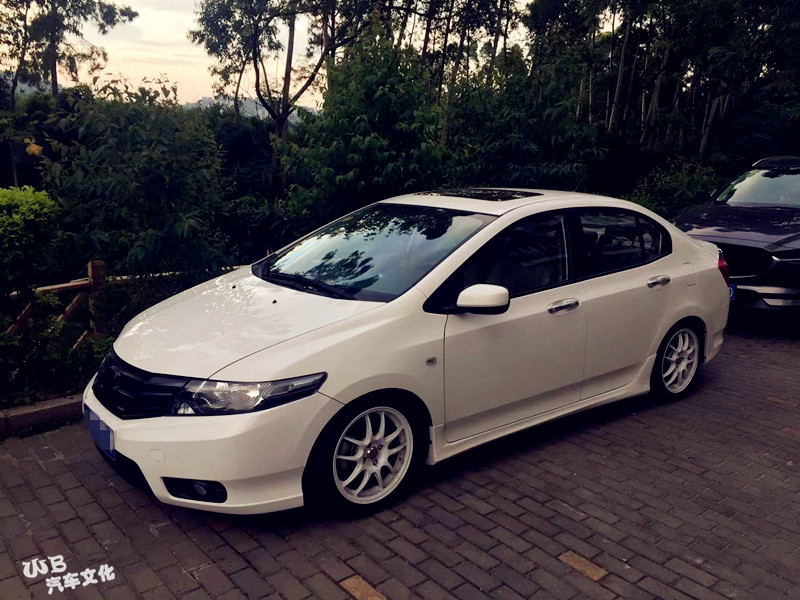 竞技进化ing本田锋范轻改案例