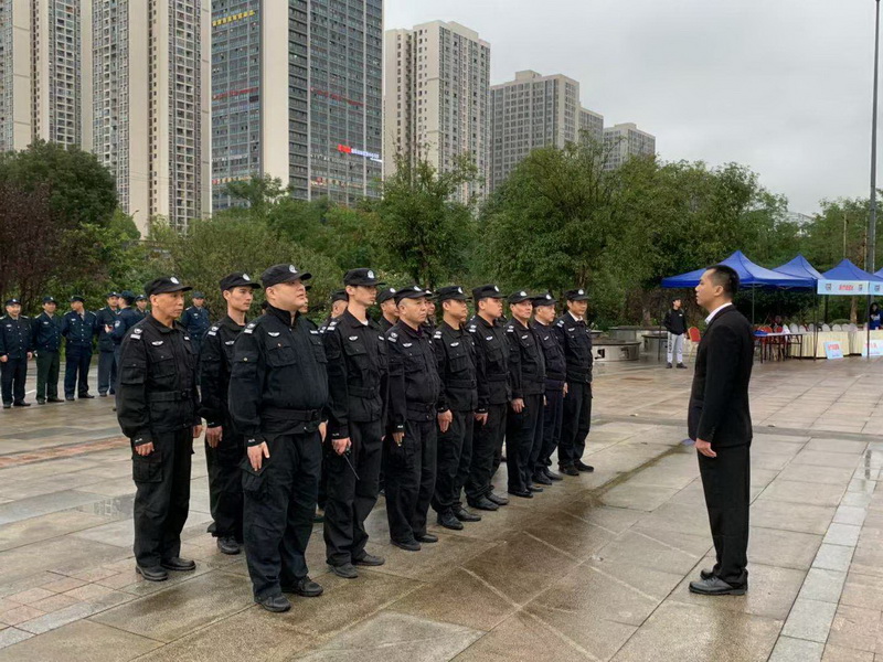 中赛保安圆满完成第四届重庆希望马拉松活动安保任务_工作