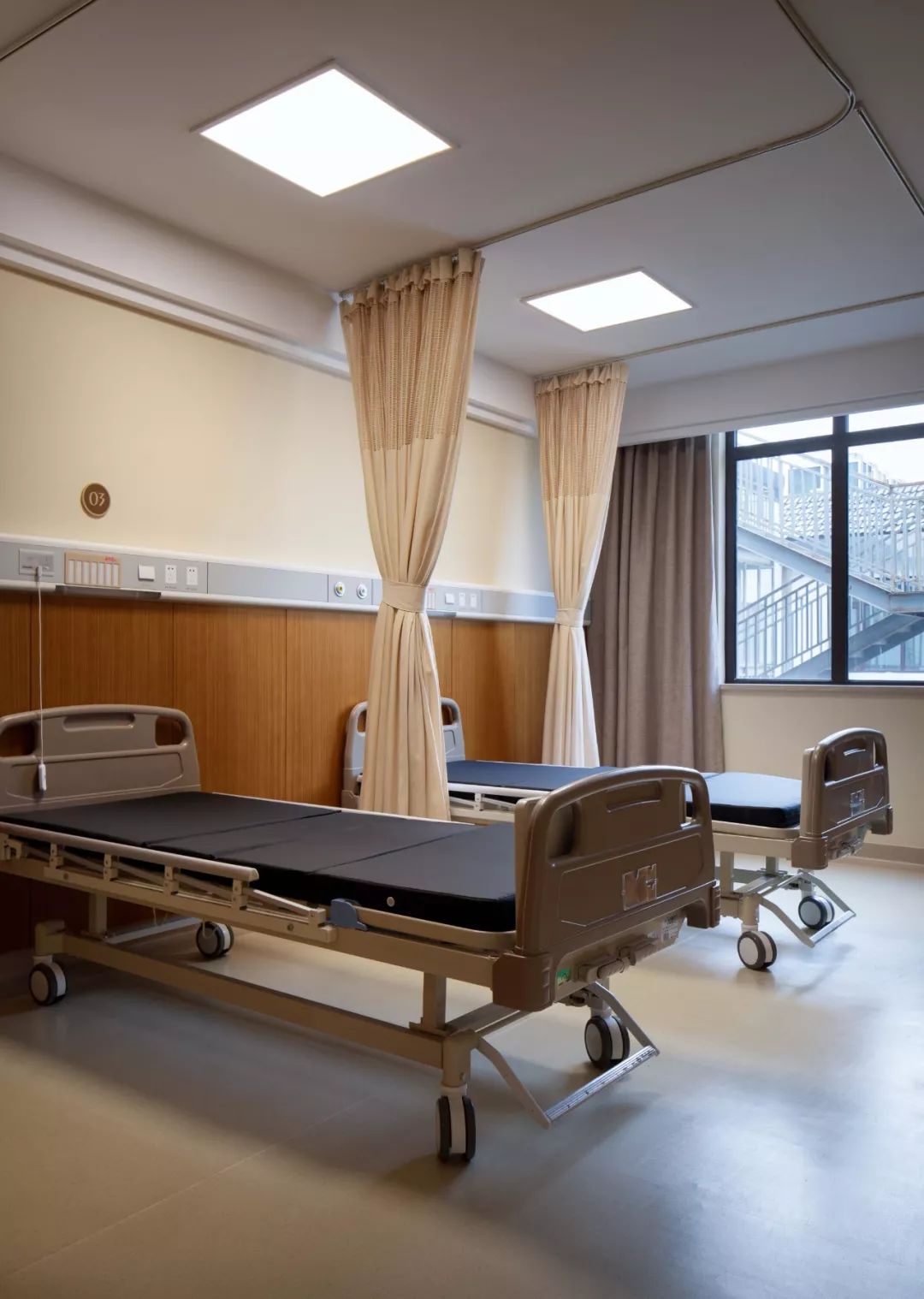 医院照明点亮生命之光