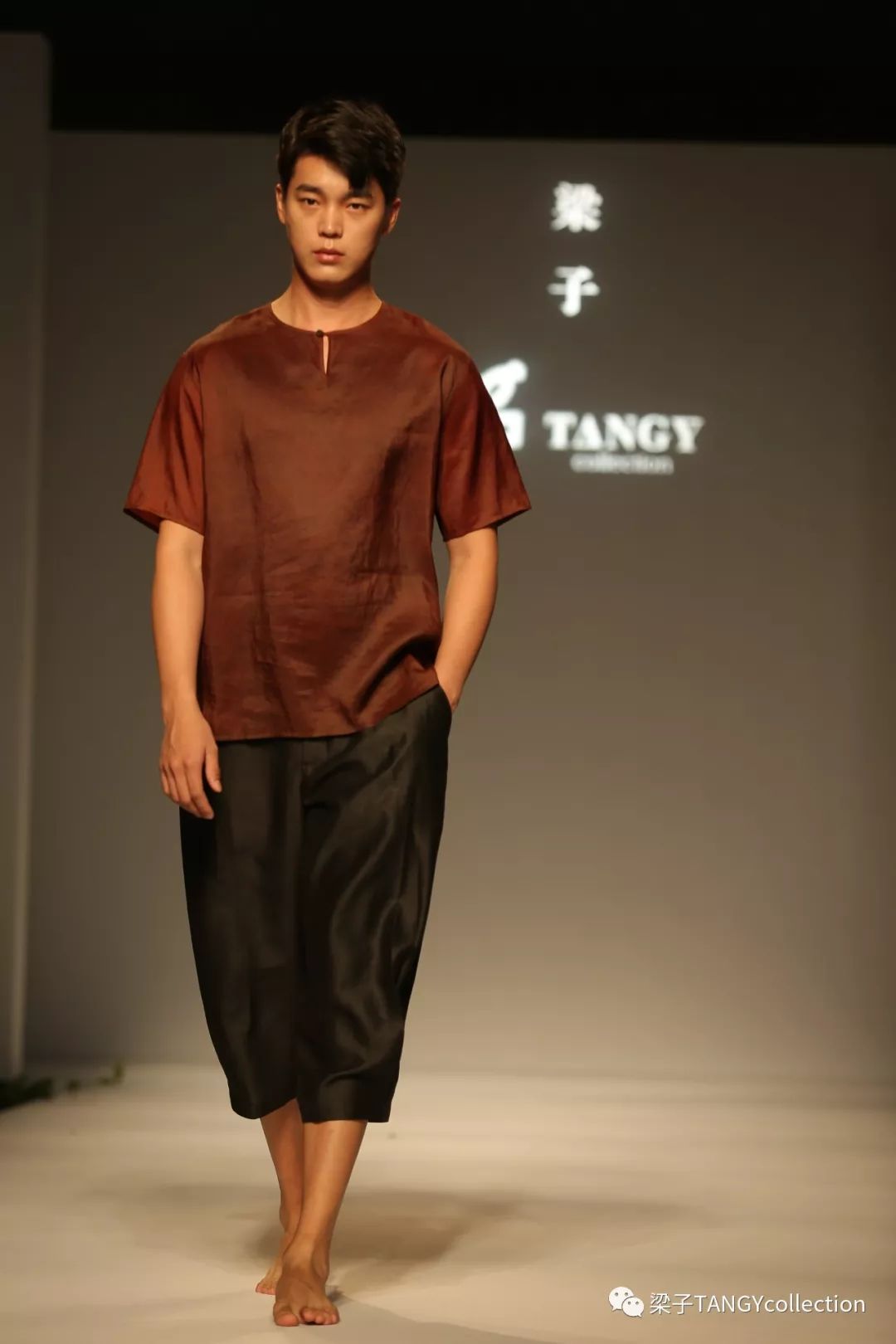 梁子的天意莨园在全世界唯一的莨绸香云纱原产地顺德启动