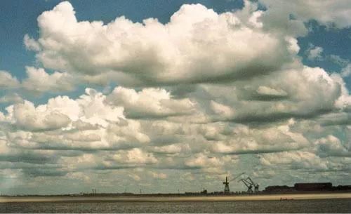 stratocumulus层云stratus雨层云nimbostratus积云cumulus积雨云