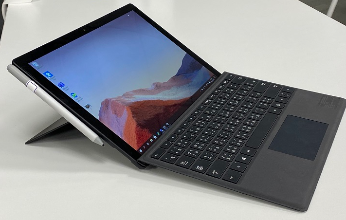 微軟在10月發佈的 surface 系列產品,首先上市的是 surface pro 7.