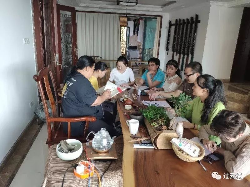 (董俊宏副院长讲授乐理)琴者除了需要学习古琴教学的