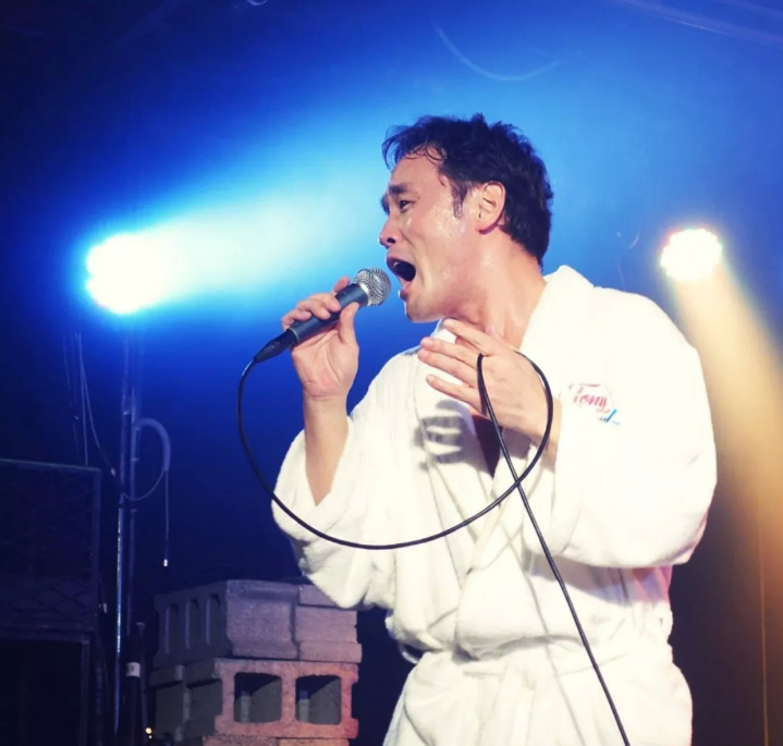 年拍300多部电影东尼大木精力旺盛酷似周杰伦竟是职业拳手