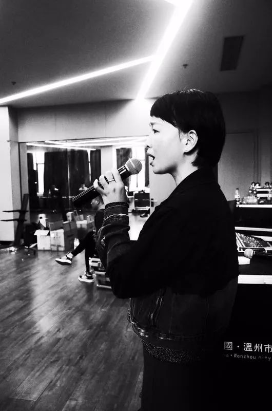 《光阴的故事》集体 朱聪聪 王天 郑小倩