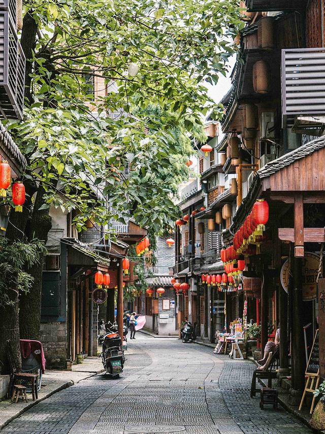 都正街长沙最老一条街后经重建修复满街美食却只剩喧嚣