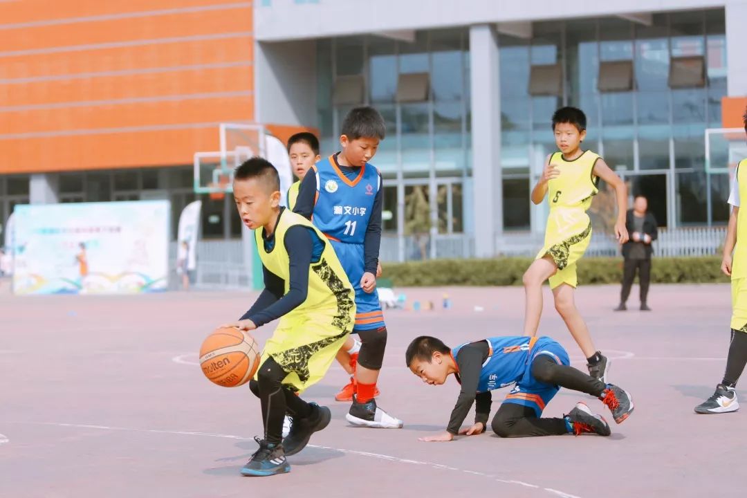 活动2019青浦区学生阳光体育大联赛小学篮球比赛顺利闭幕