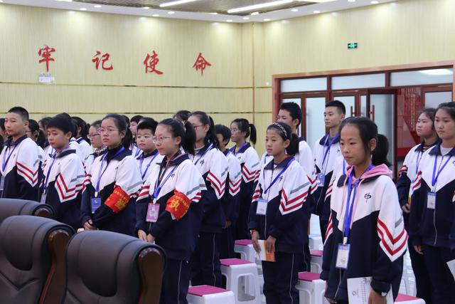 萬柏林區(qū)實(shí)驗(yàn)中學(xué)怎么樣?2019小記者站成立(圖7) 萬柏林區(qū)實(shí)驗(yàn)中學(xué)怎么樣?2019小記者站成立(圖7)