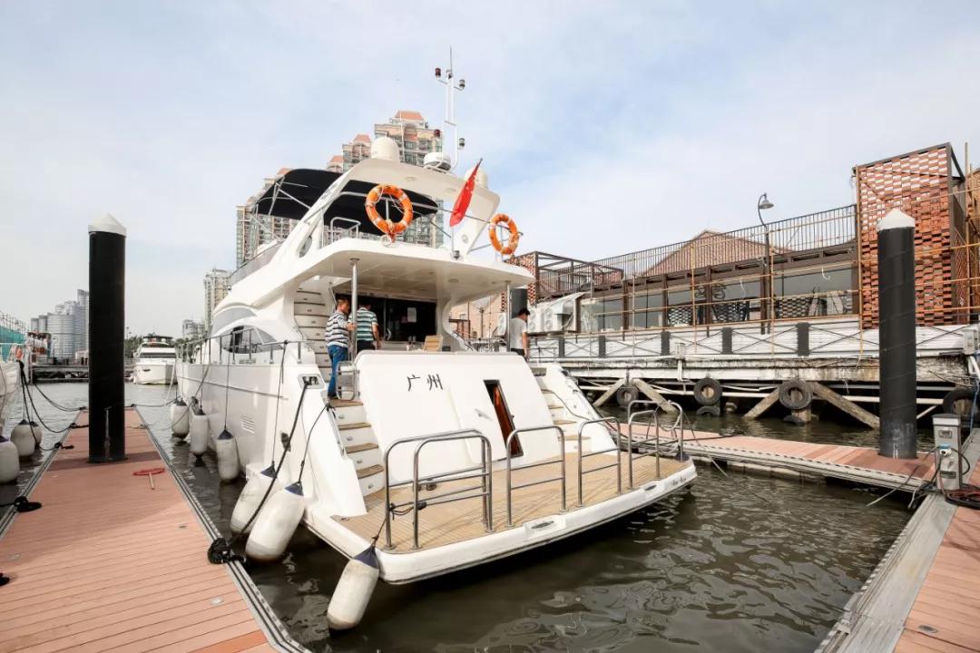 别人去太古仓看日落我却在游艇上做了件特别的事