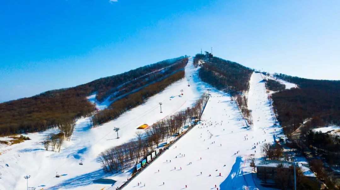 全新雪道,全面升级,庙香山首滑限购抢票优惠来袭!_滑雪