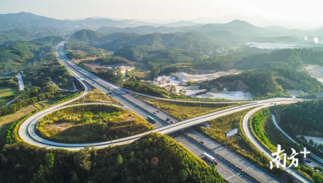 源潭有福要建一座新城