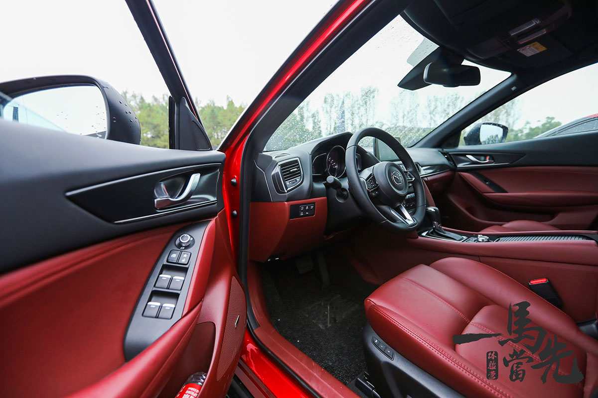 只要开过马自达cx4你便会懂得什么是轿跑suv