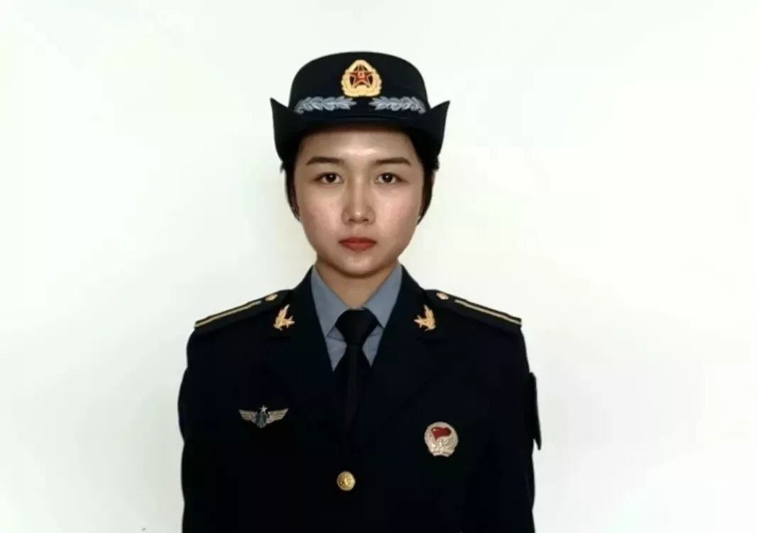 万人中脱颖而出这个女孩成近10年来沧州首位空军女飞行学员