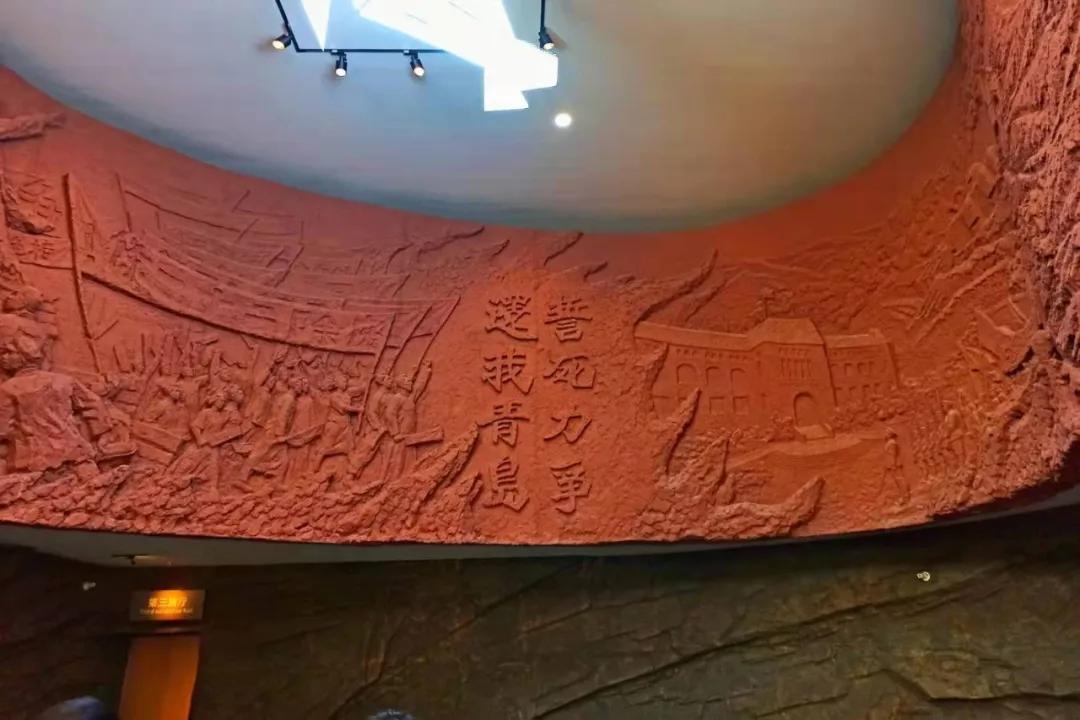 青岛一战遗址博物馆就在青岛山炮台遗址下面.